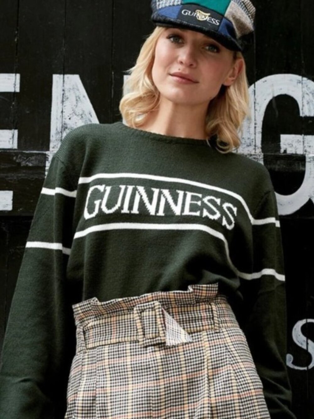 Official Guinness® Crew Neck Knit Sweater in Green (NEW) Size Small/Medium